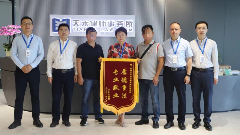 代理记账是企业主们常用的财务管理方式之一。以下是代理记账的几个优势：